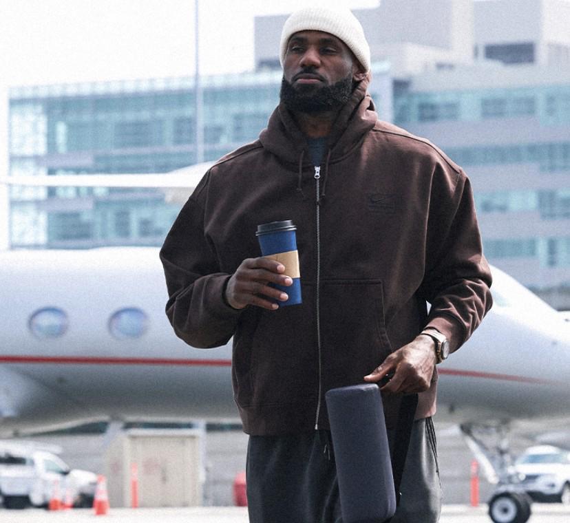 詹姆斯该离开湖人？阿里纳斯：他让你失望过吗？他有拉胯年吗