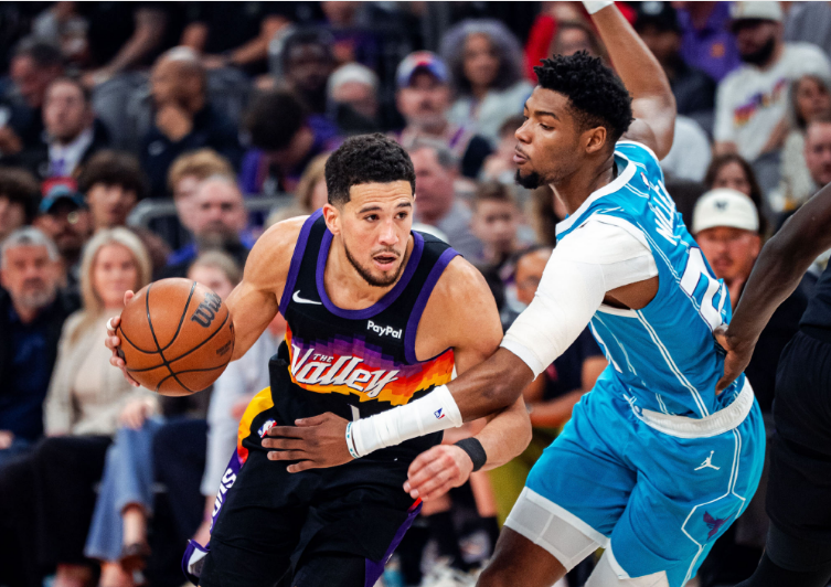 BB视讯官方网站-太阳3后卫全轰20+轻取黄蜂 布克30+10助攻三球22+7+6